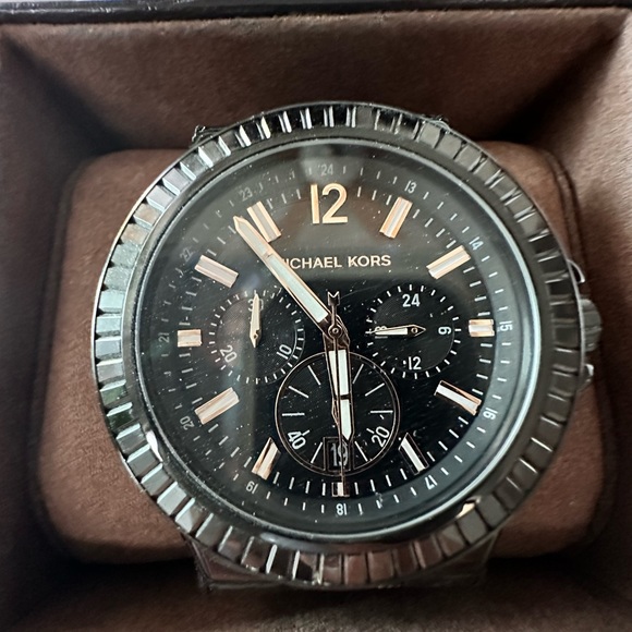 Michael Kors watch - Picture 1 of 2